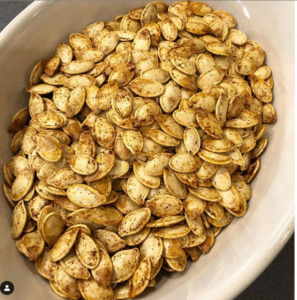 Read more about the article Roasted Pumpkin Seeds