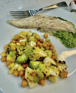 Read more about the article Roasted Romanesco &Crispy Chickpeas &Salsa Verde