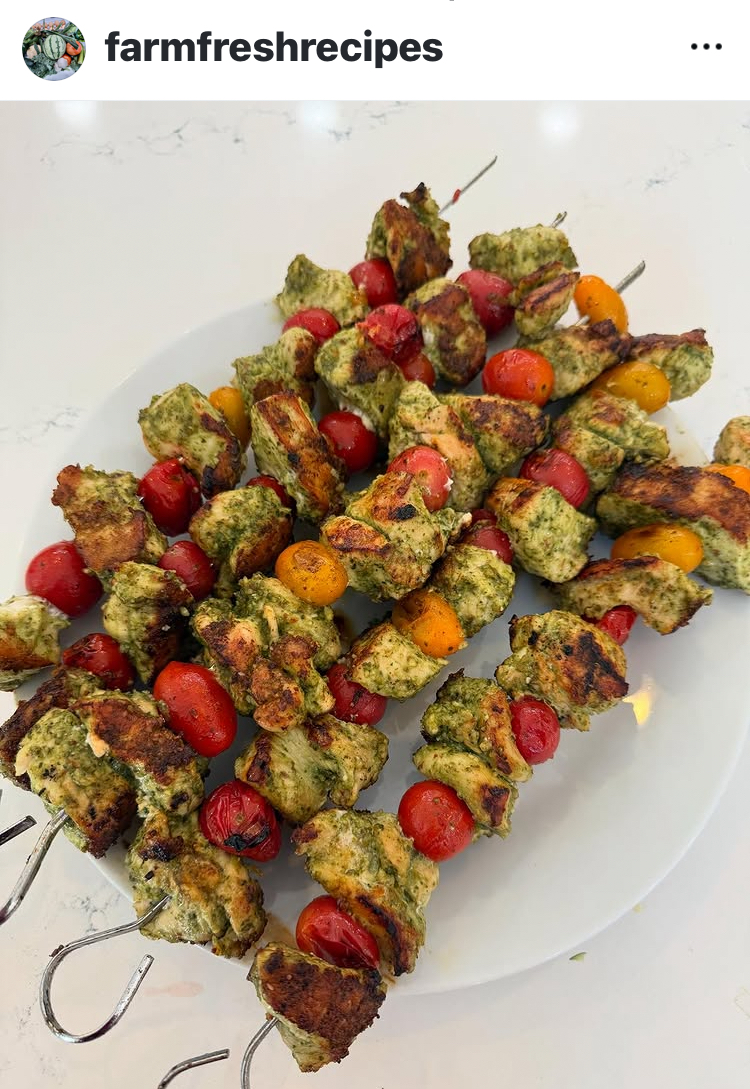 Read more about the article Pesto Grilled Chicken with Cherry Tomatoes Pesto