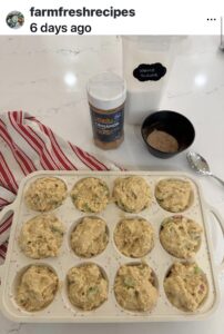 Read more about the article Rhubarb Breakfast Muffins